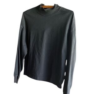 Totally '80s Uniqlo Classic Black Mock Turtleneck Knit Top